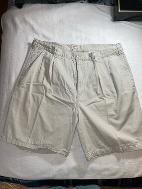 BCC Men's Flat Front Cotton Shorts in Light Beige